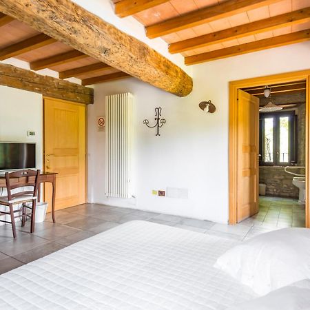 Agriturismo Il Salice Tizzano Val Parma Exterior foto